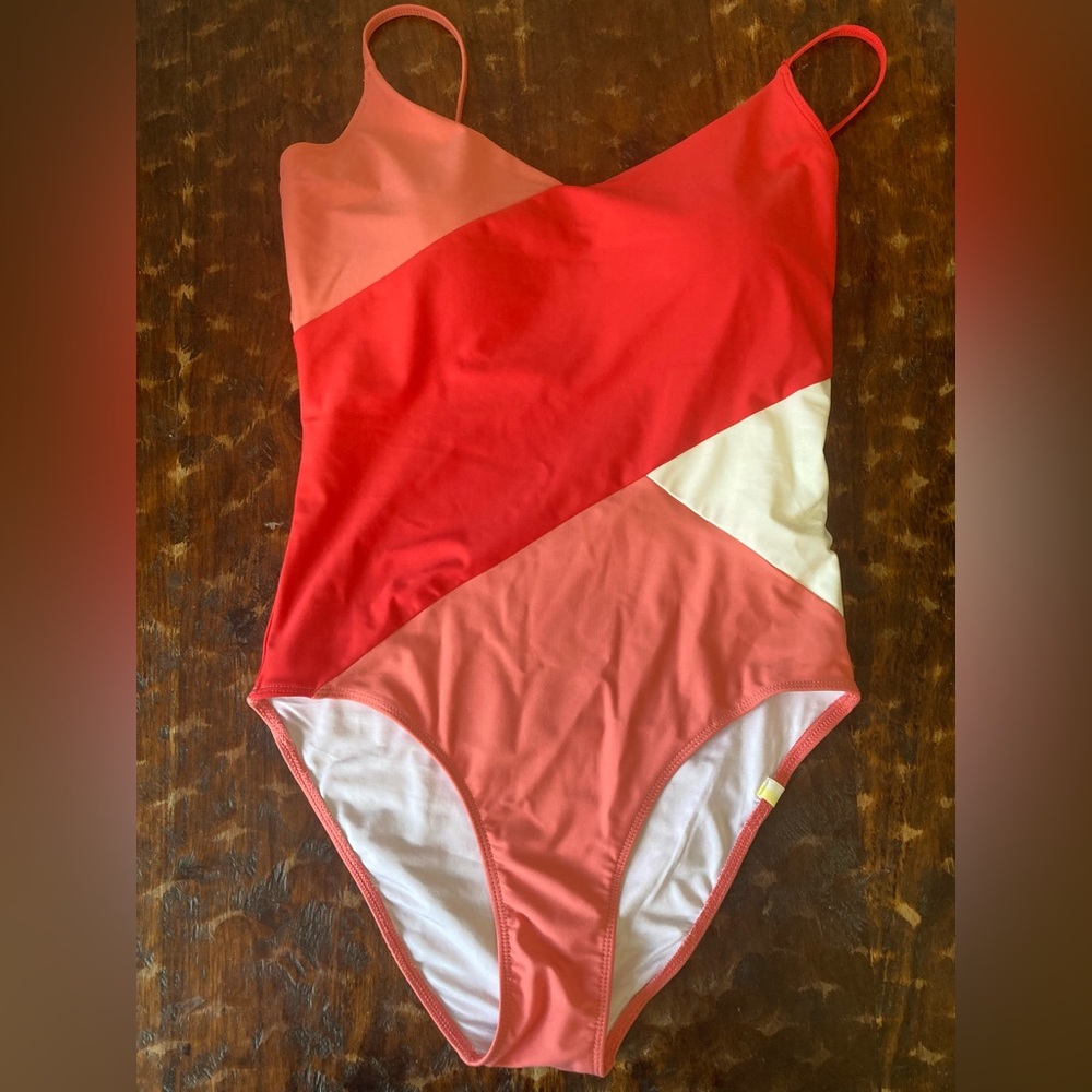 Summersalt The Marina size 8 - EUC!!!